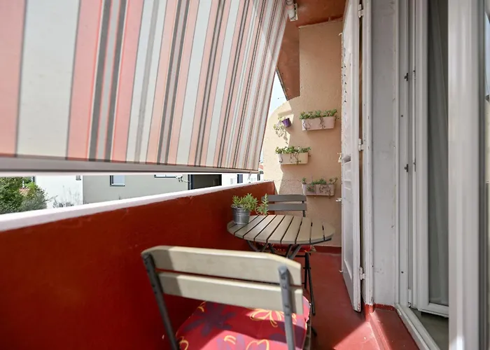 Near Zadar City Center Apartment With Free Parking And Air Condition In Each Room
