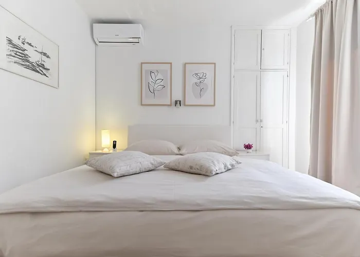 Near Zadar City Center Apartment With Free Parking And Air Condition In Each Room
