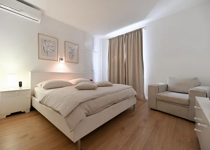 Near Zadar City Center Apartment With Free Parking And Air Condition In Each Room