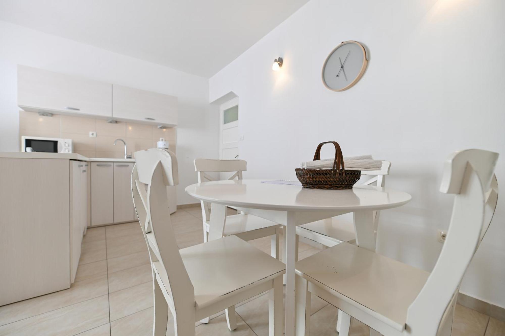 Appartamento Near Center With Free Parking And Air Condition In Each Zara