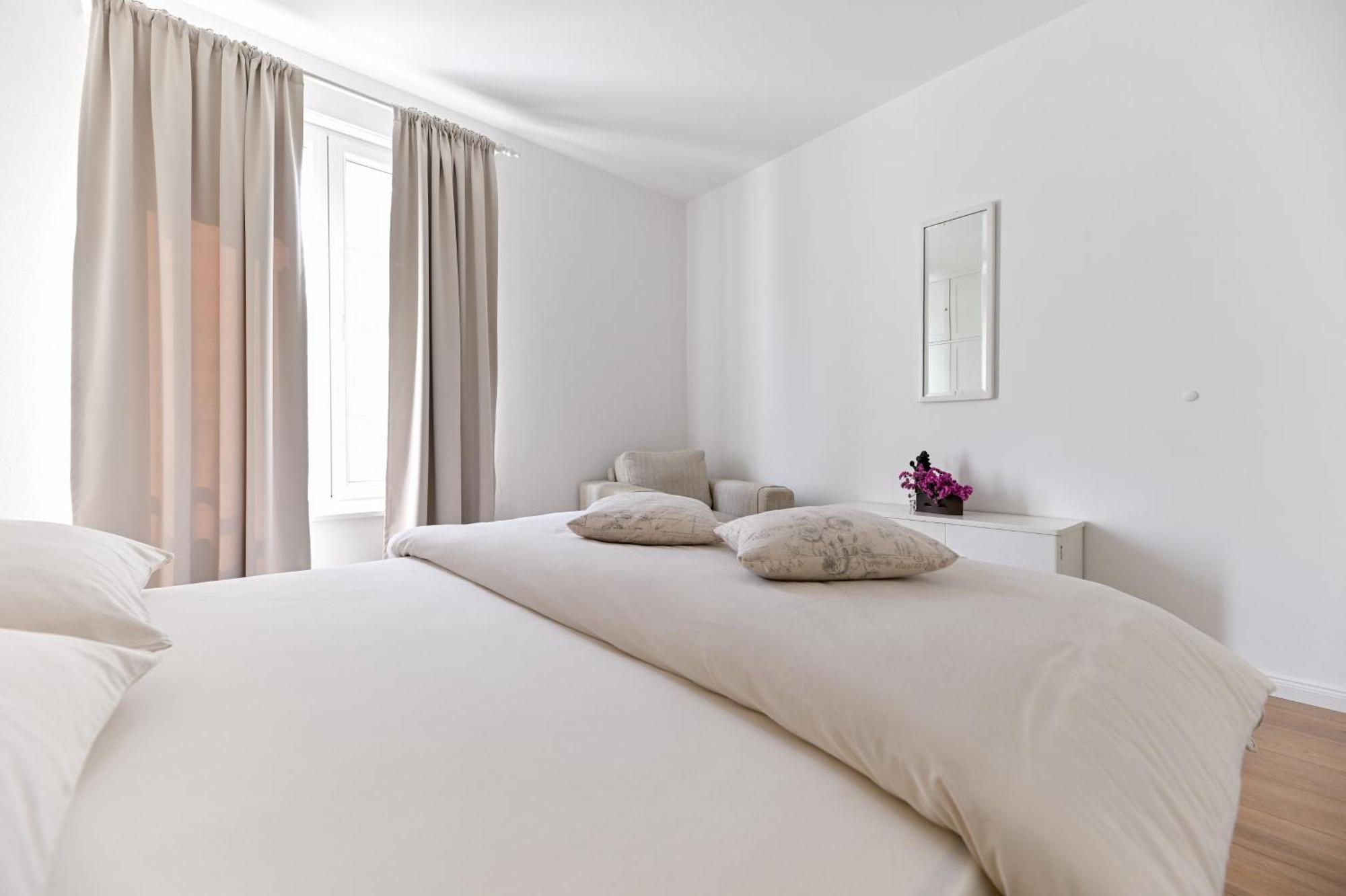 Near Center With Free Parking And Air Condition In Each Apartment Zadar