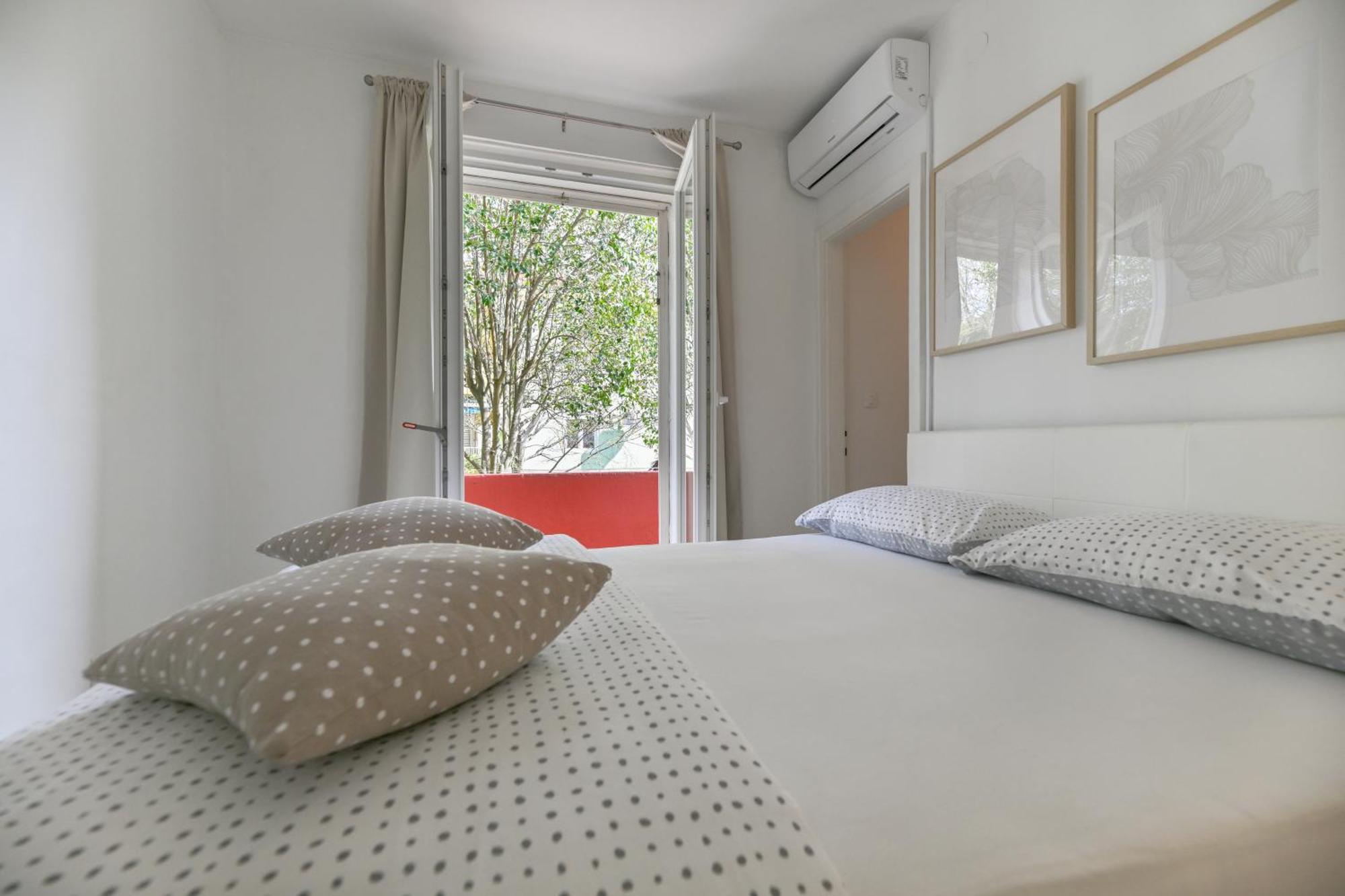 Appartamento Near Center With Free Parking And Air Condition In Each Zara